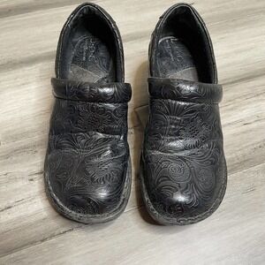 B.O.C. Born Concept Floral Clogs Comfort Shoes Black Size 7 W